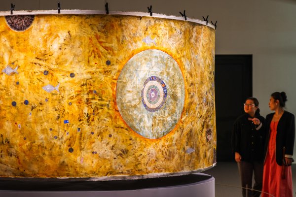 粤友优配 “沙特阿拉伯当代艺术展”亮相国博